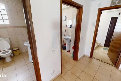 Casă cu 7 camere cu Canalizare în Plevnei - 11