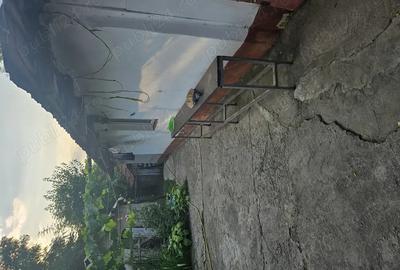 Casa de vanzare + teren ieftina - 1