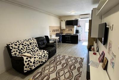 Apartament cu 2 camere semidecomandat, mobilat în Metalurgiei