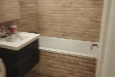 Apartament cu 3 camere decomandat în Rahova - 2