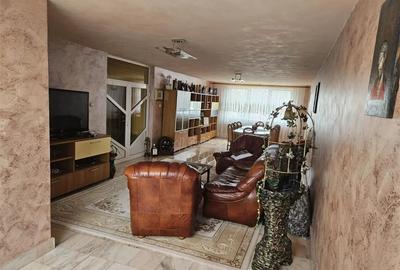 Casă cu 4 camere cu Teren 700 Mp în Micești - 1