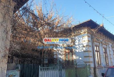 Unirii, Mitropolie, 2 vile interbelice, SU 290 mp, teren 300 - 2