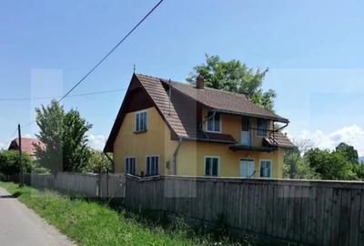 Casă cu 3 camere cu Teren 1856 Mp în Central - 10