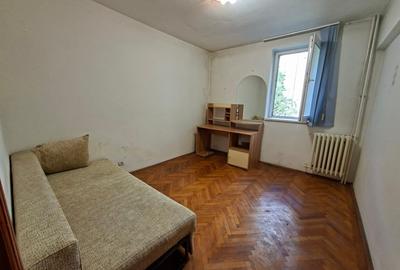 Apartament cu 3 camere semidecomandat, mobilat în Titan - 11
