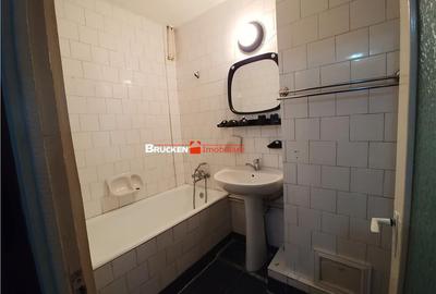 Garsonieră decomandată în Central - 5