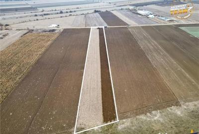 Teren de 4200 mp, în Central - 1