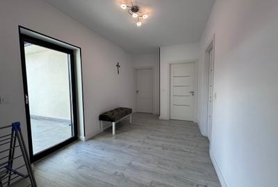 Casă modernă de vânzare în Someseni - 19