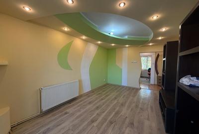 Apartament cu 3 camere decomandat în Mazepa 1 - 2