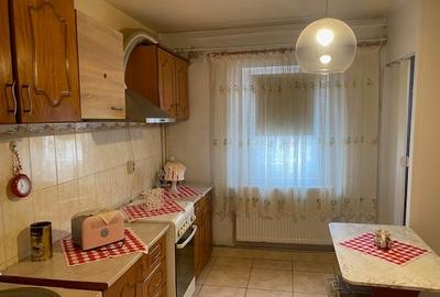 Apartament cu 3 camere decomandat, mobilat în Complex Studențesc - 9