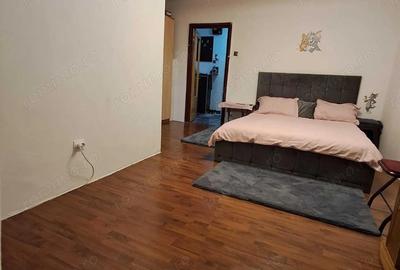 Vanzare garsoniera decomandata Titan- 8 minute metrou 1 Decembrie - 8