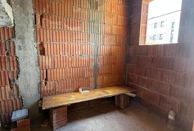 Duplex cu 4 camere cu Canalizare în Dumbrăvița - 5