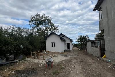 Casa de 3 camere | Lumina | PREDARE LA CHEIE - 3