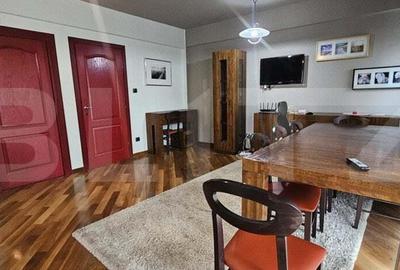 Apartament cu 4 camere semidecomandat, mobilat în Central - 11