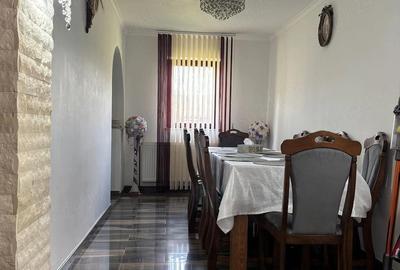 Casă cu 8 camere cu Teren 4000 Mp în Bălnaca - 2