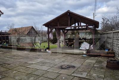 Casa spatioasa cu 5 dormitoare de vanzare in Chetani - 27
