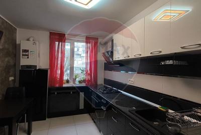 Apartament cu 3 camere semidecomandat, mobilat în Micro 19 - 10