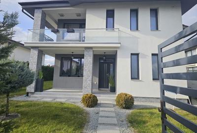 Casă cu 4 camere în Sânmartin - 1