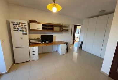 Apartament cu 3 camere decomandat în Mehala - 1