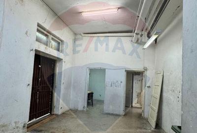 Spa?iu comercial de inchiriat / Vitrina stradala/ Gara d... - 10