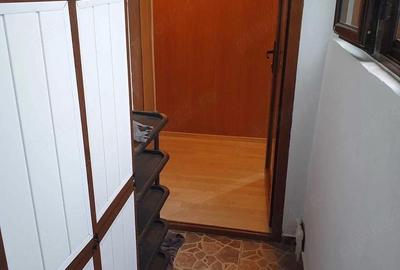 Apartament cu 3 camere semidecomandat în Central - 3