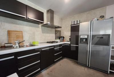 Casă cu 13 camere cu Teren 707 Mp în Sângeorgiu de Mureș - 2