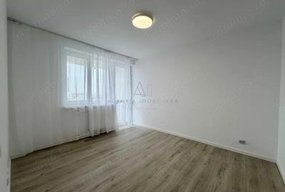 Apartament cu 3 camere semidecomandat, mobilat în Central