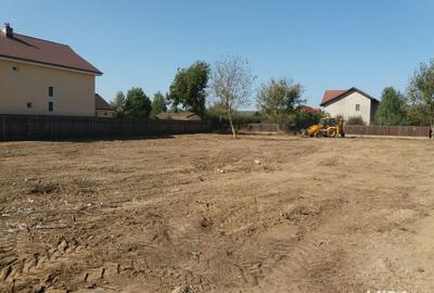 Teren de 1740 mp, în Lilieci - 5