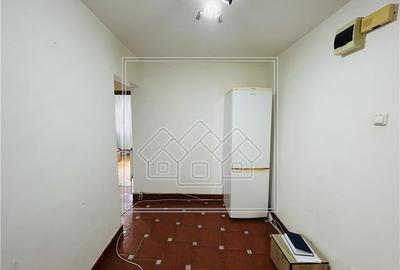 Apartament cu 2 camere decomandat în Valea Aurie - 15