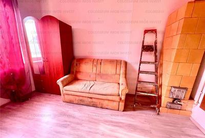 COLOSSEUM: Camera cu baie Stefan Cel Mare si Sfant Piata Astra - 1