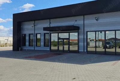 Spațiu comercial, de 585 mp, în Central - 11