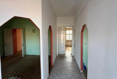 Apartament cu 5 camere semidecomandat în Bălcescu - 5