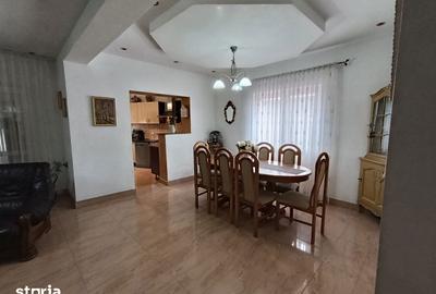 Casă cu 7 camere cu Teren 351 Mp în Șagului - 4