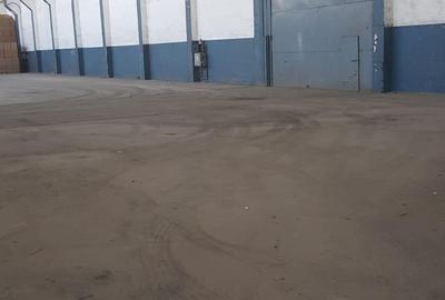 Spațiu comercial, de 1,200 mp, în Titan - 1