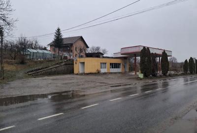 Spațiu comercial, de 2,000 mp, în Central - 2