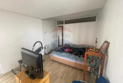 Apartament de vanzare Gala?i, 6 camere, Faleza - locuin?a sau birouri - 3