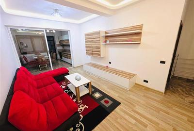 Apartament cu 3 camere decomandat, mobilat în Tractorul