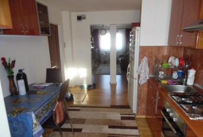 Inchirieez apartament 3 camere decomandat Deva, Liliacului, PARCARE - 5