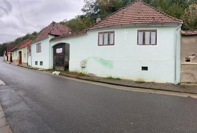 Casă cu 3 camere în Șeica Mică - 1