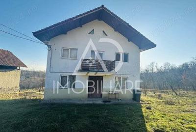 Casă cu 4 camere în Runcu - 2