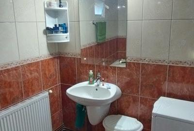 Casa de vinzare cu 2 apartamente - 5