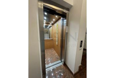 REV2002733 Domenii - Vila impunatoare aproape de Biserica Casin REV2002733 Domenii - Vila impunatoare aproape de Biserica Casin - 16