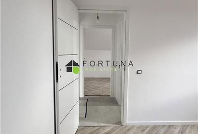Apartament cu 3 camere decomandat în Central - 11