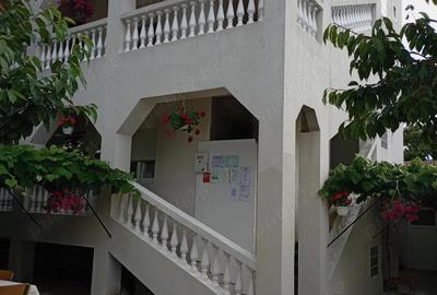 Casă cu 6 camere în Eforie - 14