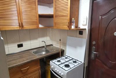 Garsonieră nedecomandată în Central - 4