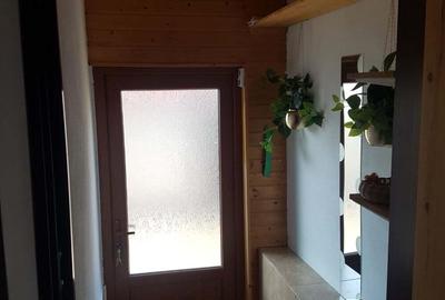 Vand apartament casa 3 camere - 1