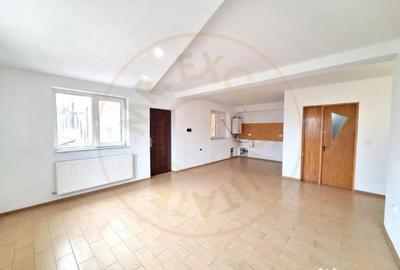 Apartament cu 3 camere decomandat în Geamăna - 10