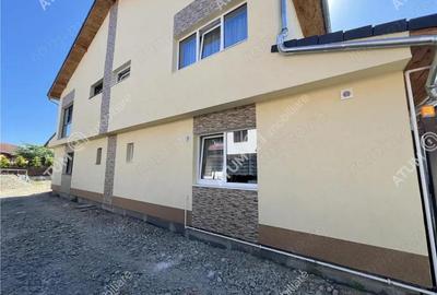 Casa la cheie cu 4 camere 3 bai si teren de 290 mp zona Brana Selimbar - 9