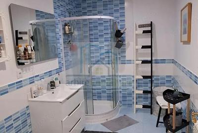 Apartament cu 2 camere decomandat în Vitan