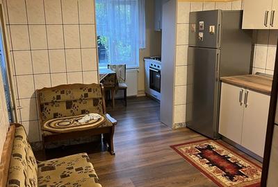 Casă cu 3 camere decomandat în Central - 2