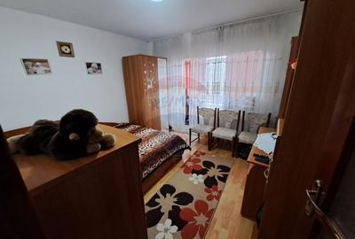 3 camere de inchiriat, zona Consul - 3